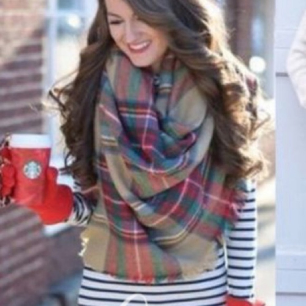 Plaid scarf. NWT RED, green, beige, winter, fringe Christmas, fall - Picture 7 of 12